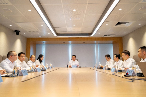 满慎刚到香港调研：打造实业资本双轮驱动、国内国际双循环发展的战略支撑平台